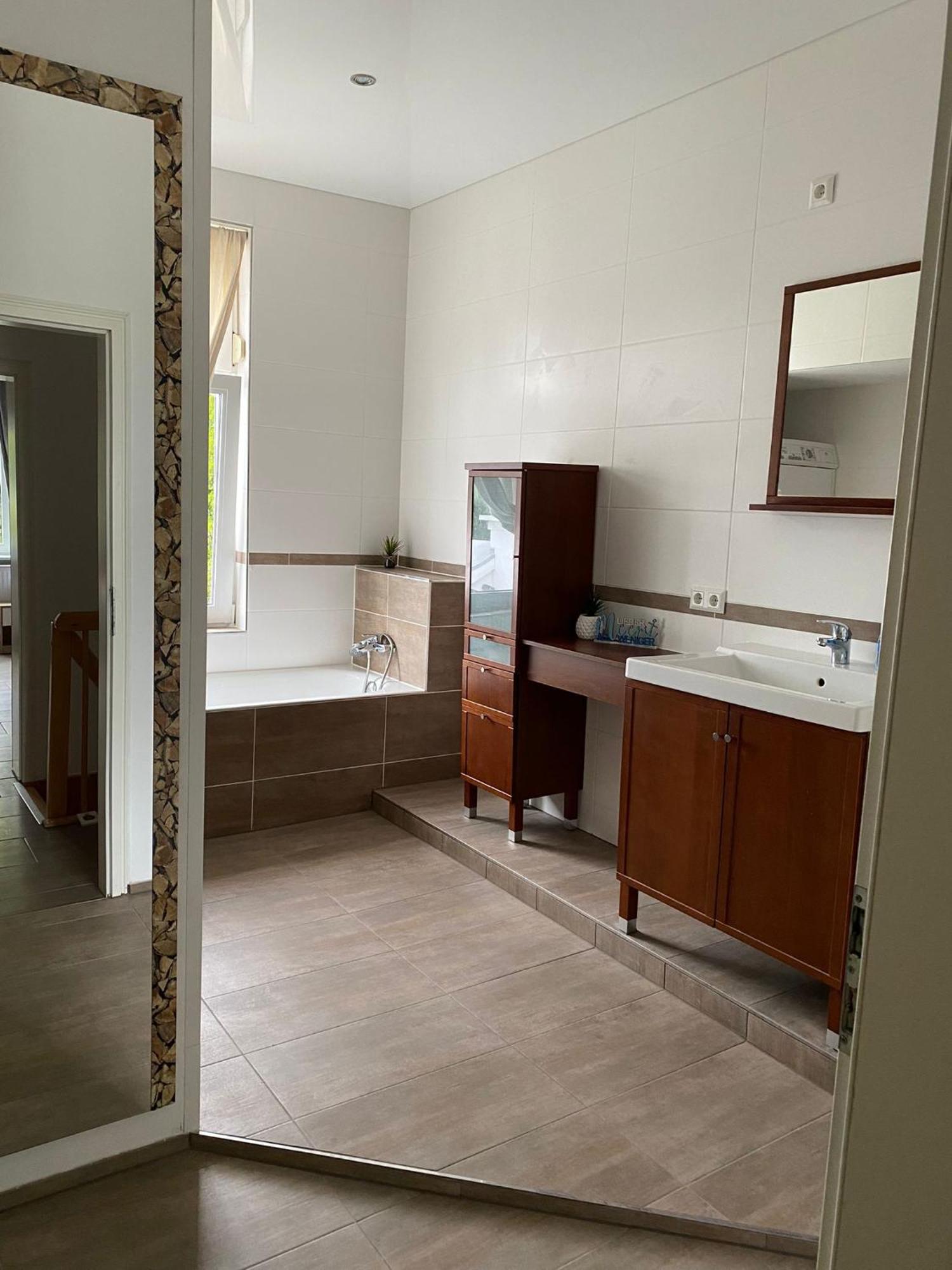 Villa Mariensiel 5 Schlafzimmer 2 Etagen Sande Bagian luar foto